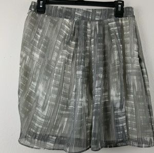 Love 21 by Forever 21 gray and white skirt medium